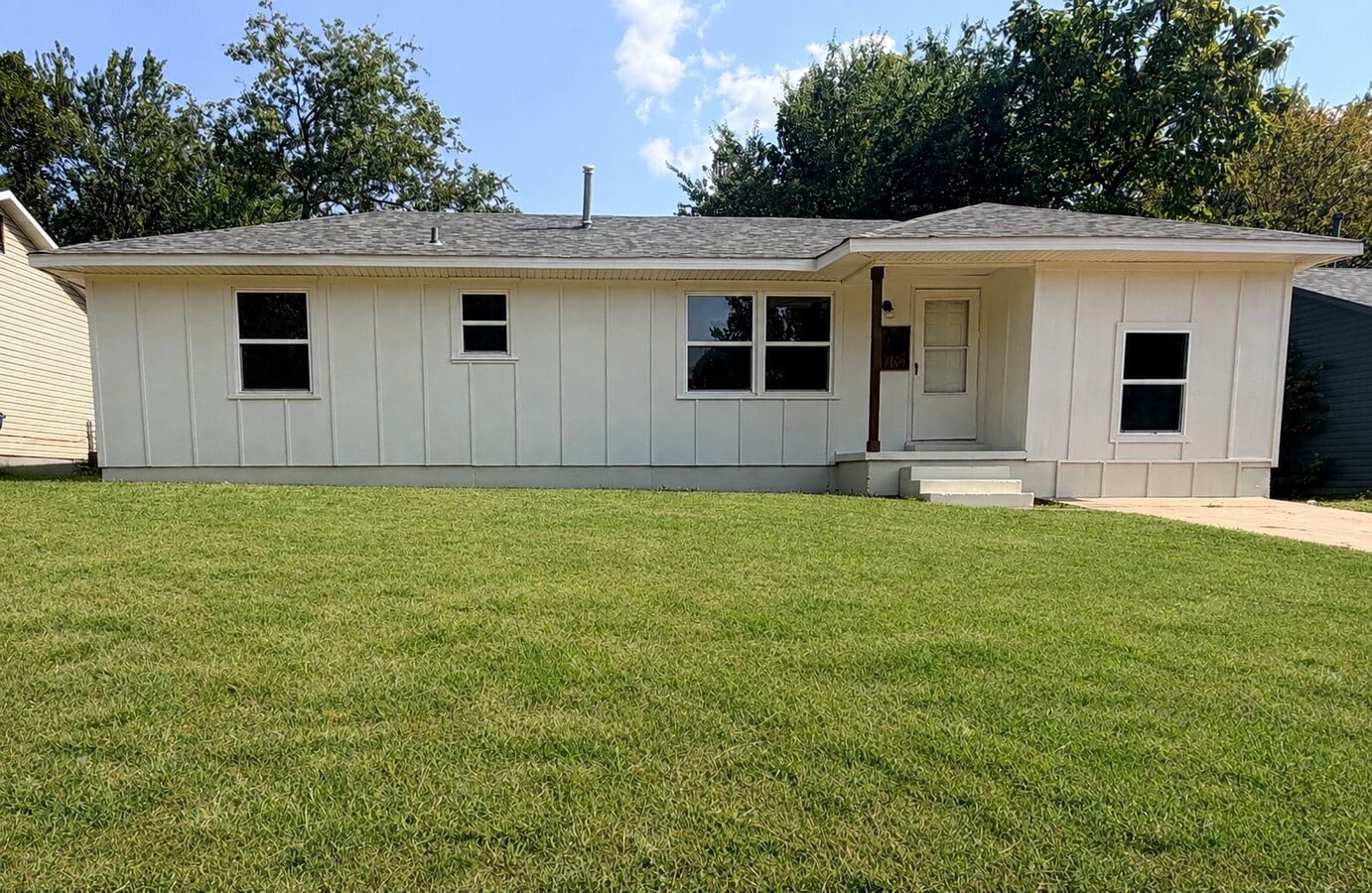 Photo - 1100 Sycamore Dr