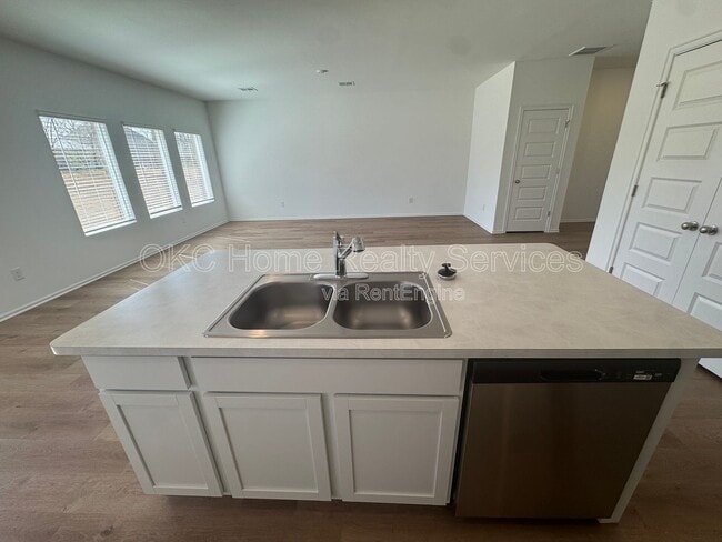 Photo - 12048 SW 36th St