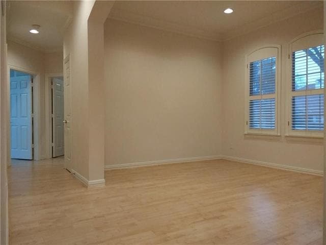 Photo - 609 Sunningdale