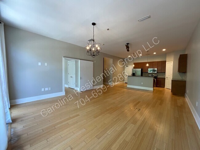 Photo - 3100 N Davidson St