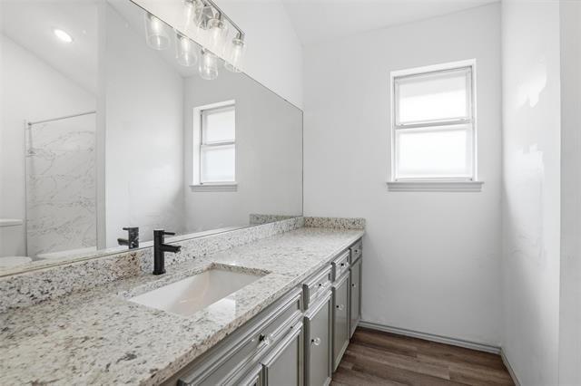 Photo - 4612 Applewood Rd