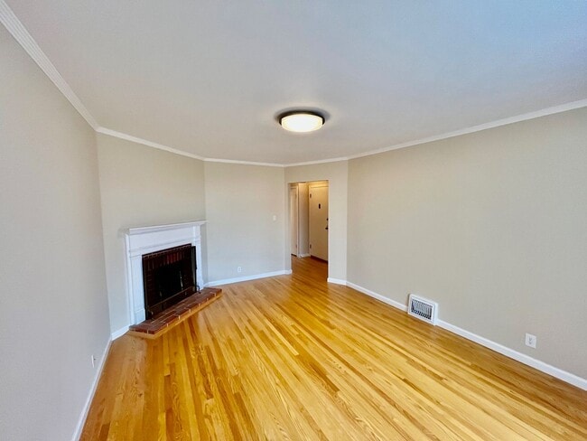 Building Photo - PM0392 Unit 920 Rental