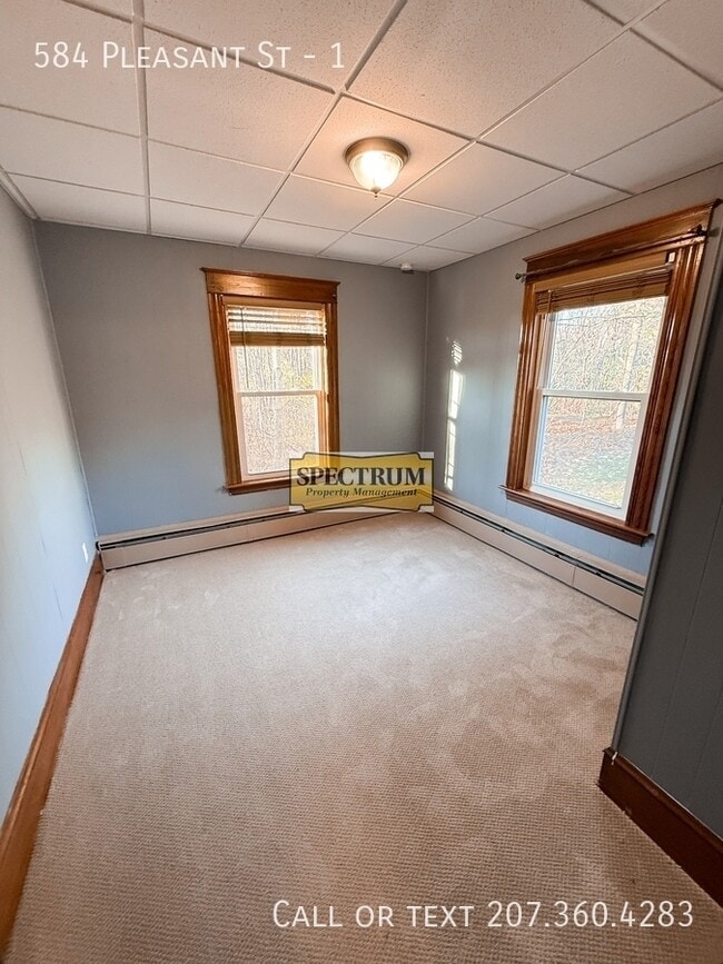 Photo - 584 Pleasant St Unit 1