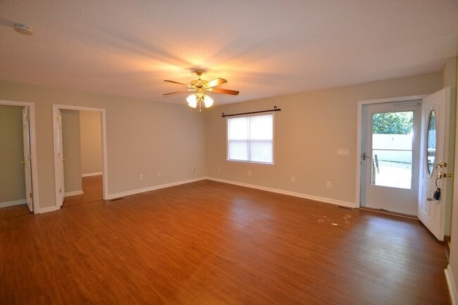 Photo - Great 3 Bedroom 2 Bath rental in a wonderf...