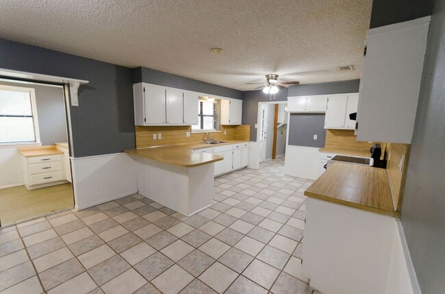 Photo - Wonderful Country Living close to town COMING SOON!