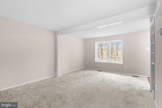 Photo - 9998 Tuscarora Rd