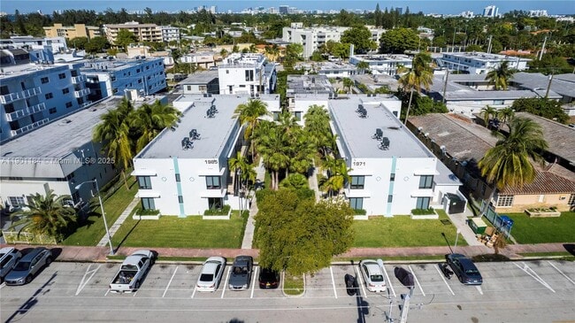 Photo - 1985 Bay Dr Unidad 111