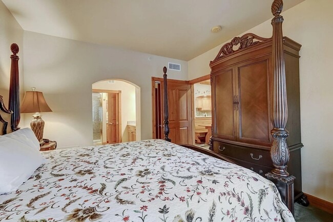 Photo - 840 Bigler Ln Unit 1029/31