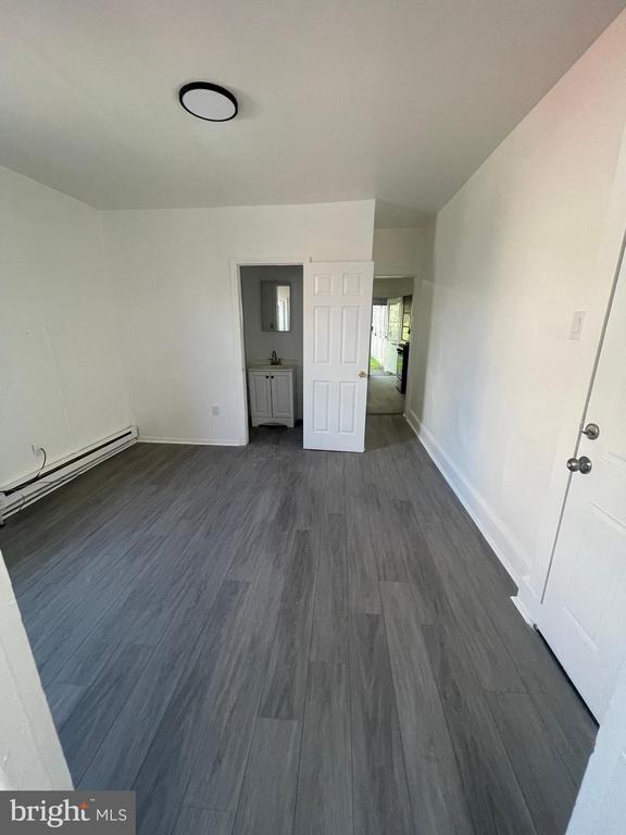 Building Photo - 2721 W 3rd St Rental