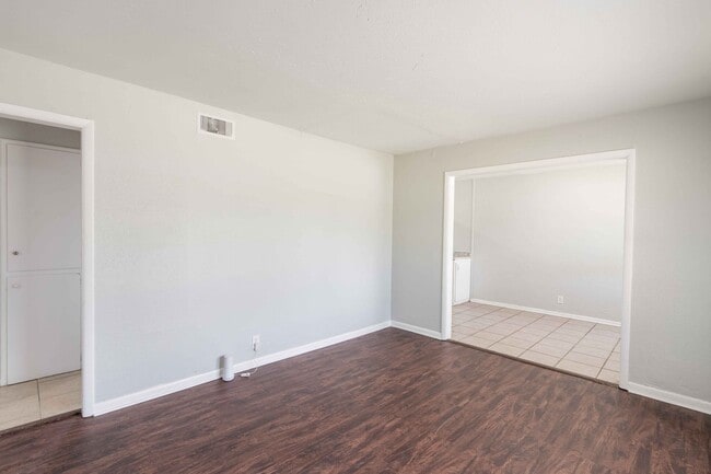 Photo - 3 Bedroom, 1 Bath Home!