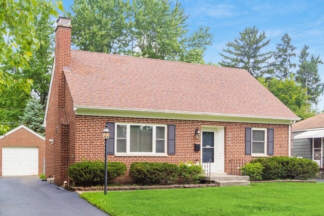 Photo - 336 E Weisheimer Rd