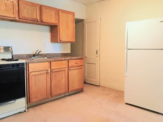 Building Photo - 6418 University Ave Unit 16