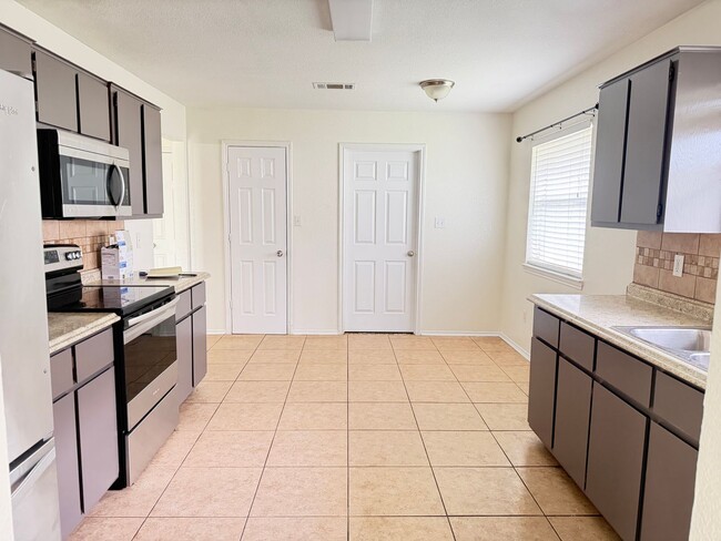 Photo - 2602 BigLeaf Dr... LONGHORN PROPERTIES... 254-526-0382