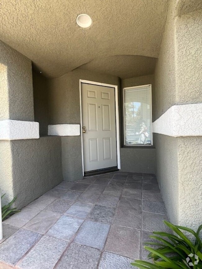 Building Photo - 2235 Indigo Hills Dr Rental