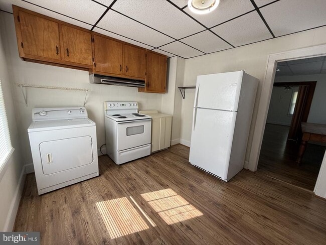 Photo - 5497 Rosedale Dr