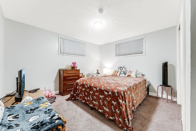 Pine Ridge Apartments