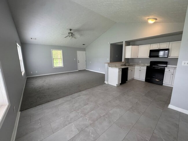 Photo - 3310 Hogansville Rd Unit B