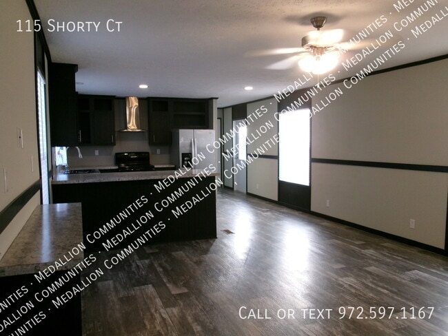 Photo - 115 Shorty Ct