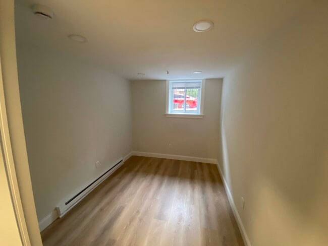 Photo - 529 Beacon St Unidad 4