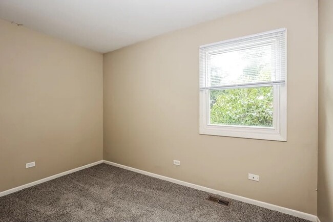 Photo - 1 Linden Ave