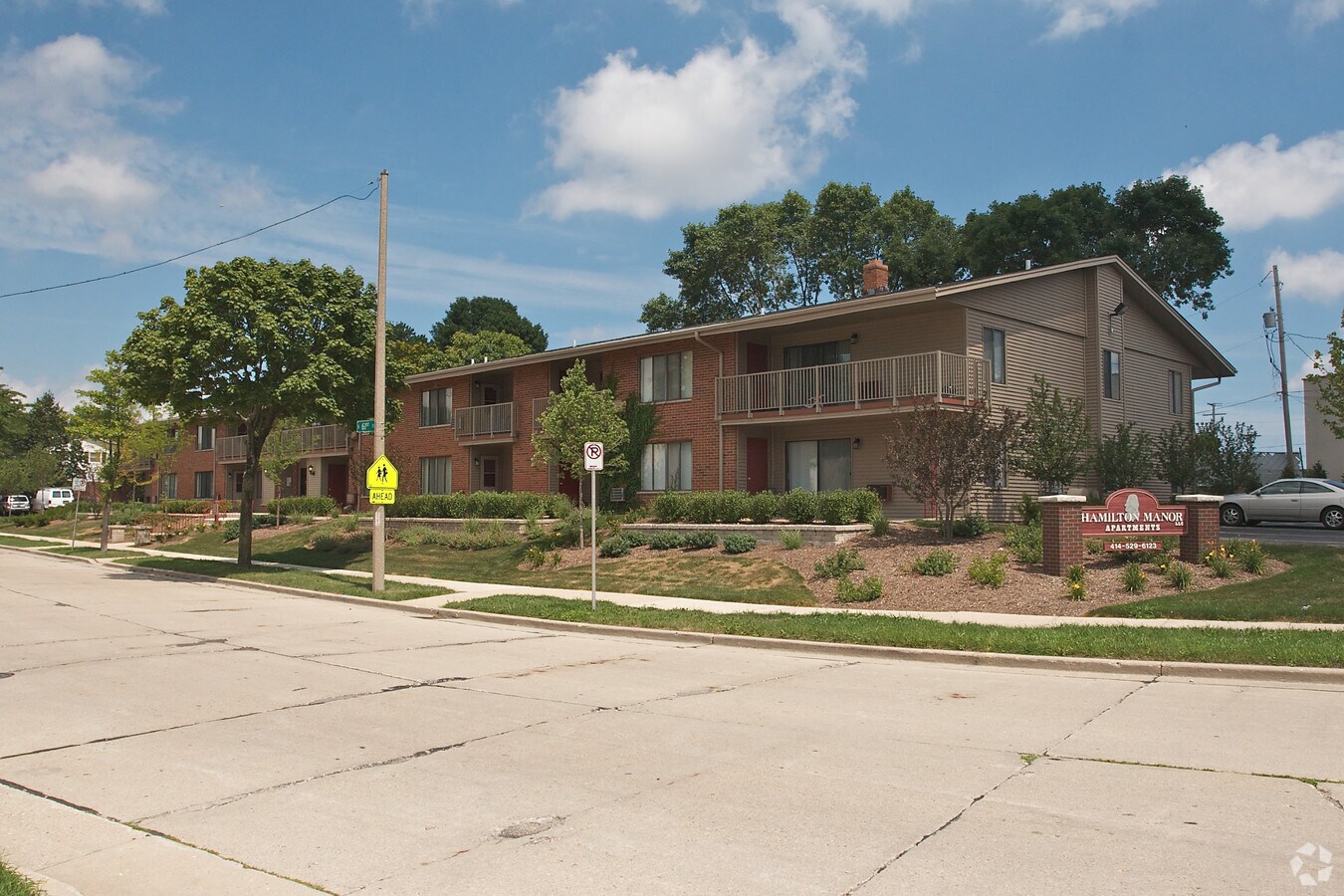 Hamilton Manor - Hamilton Manor Apartments