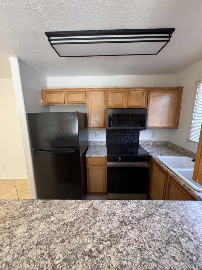 Photo - 2 Bed, 1 3/4 Bath Condo Unidad 102