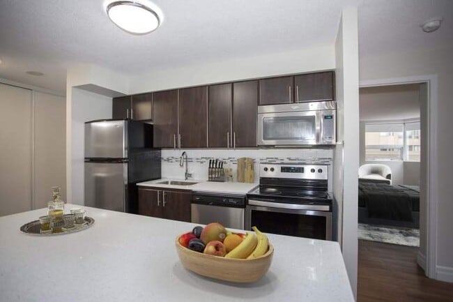 Building Photo - 675 Richmond