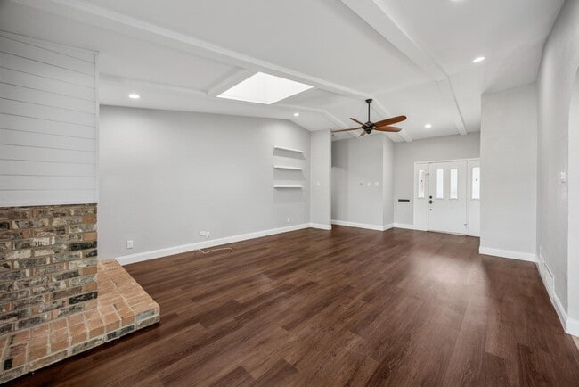 Photo - 1807 Highmeadow Cove