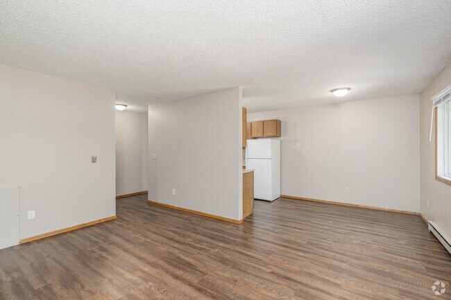 2BR,1BA - 780SF - Living Room
