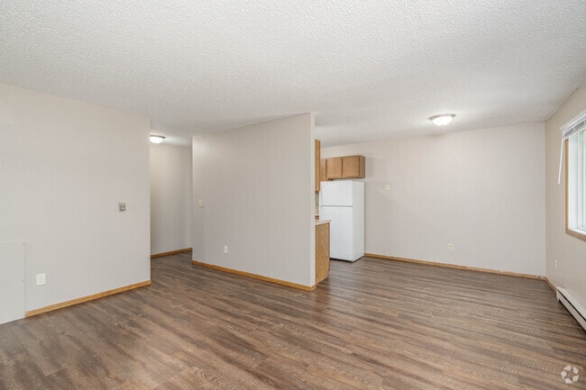 2 habitaciones, 1 baño - 780 pies cuadrados - Sala de estar - Valley View Apartments