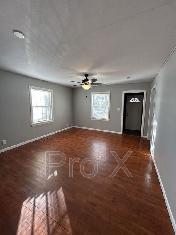 Photo - 606 Harris St