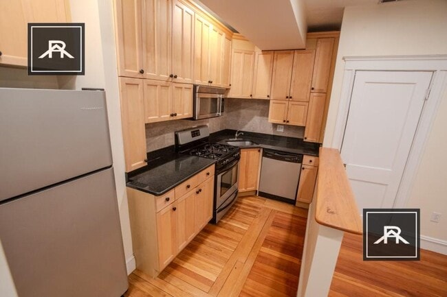 Photo - 3 bedroom in Brookline MA 02446 Unit 6