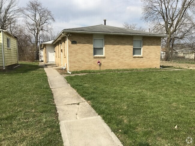 Building Photo - 545-547 S HIGHLAND AVENUE Unit 545 Highland Ave Rental