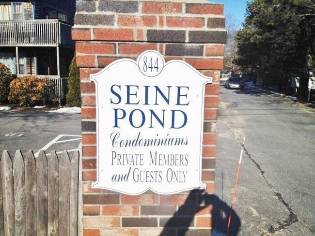 2 Bedroom, 1 Bedroom Condo Year Round-Sein... - 2 Bedroom, 1 Bedroom Condo Year Round-Sein... Unit 10B
