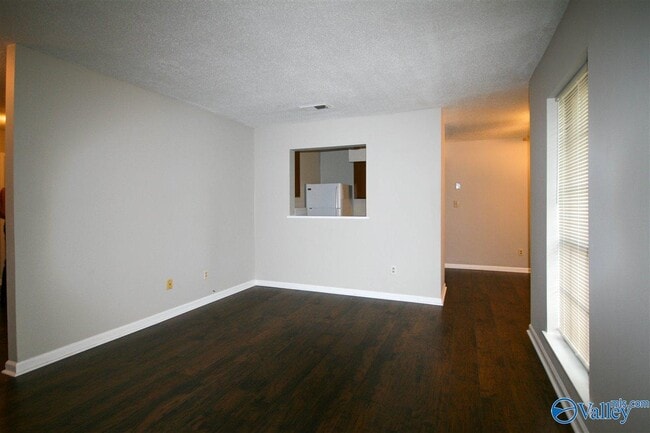 Photo - 104 Westscott Dr