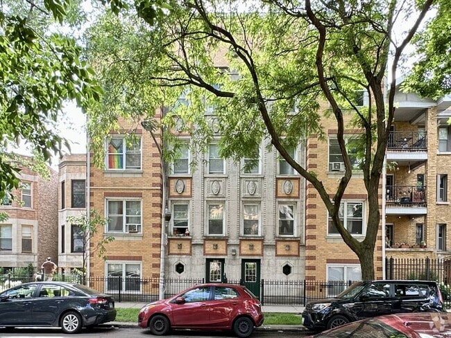 Building Photo - 4060 N Kenmore Ave Unit 503 Rental