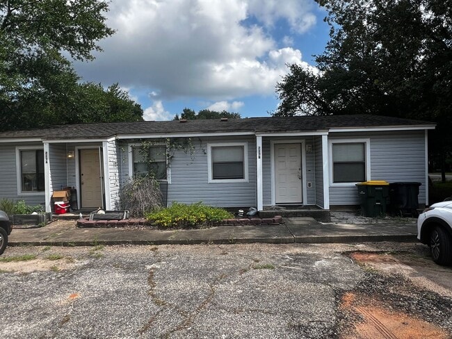 Building Photo - 213 Tiffany Ct SE Rental