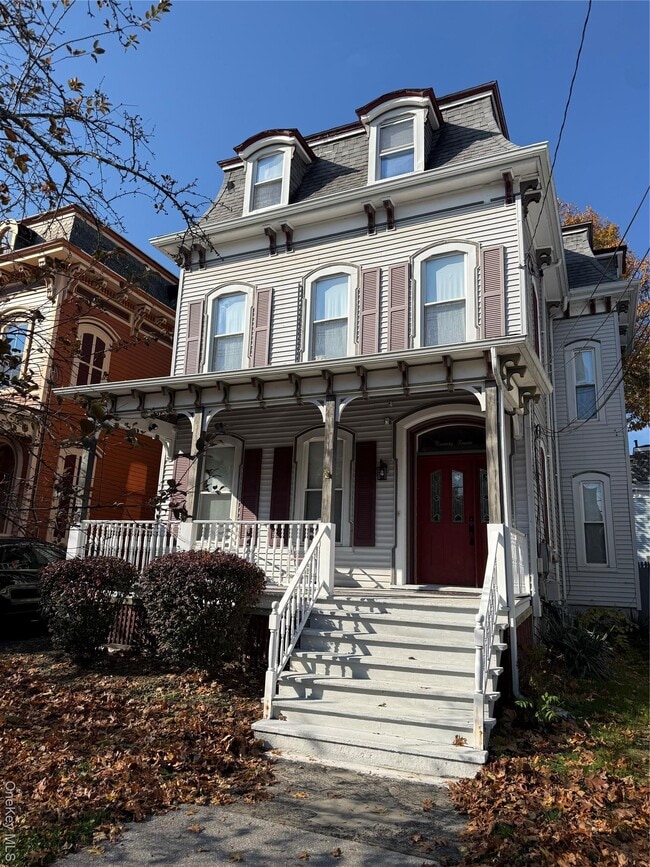 Building Photo - 27 Balding Ave Unit 1