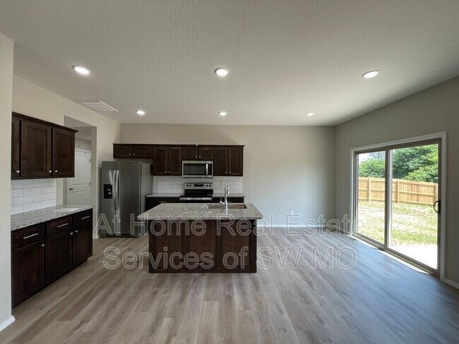 Photo - 114 Rosalie St