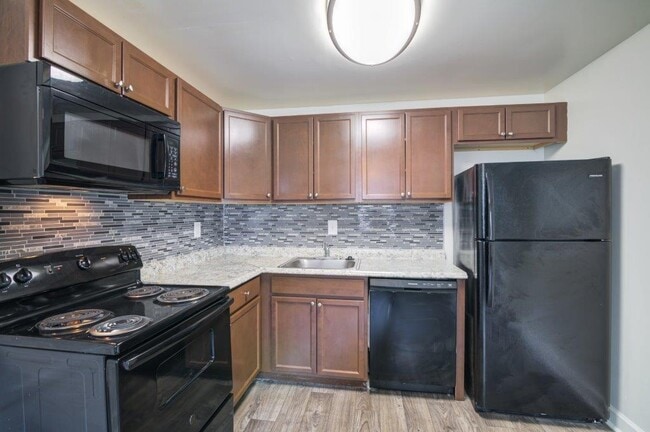 Mapleton Square Apartment Homes