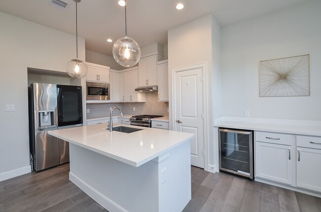 Photo - 9577 Neuens Rd