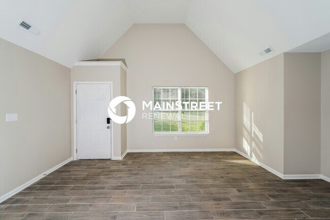 Photo - 3 Bedroom Pet-Friendly Home in Hayden, AL with Main Street Renewal