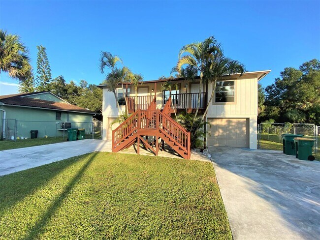 Building Photo - PIKUS Stanton (2923 Gordon St) Unit #A