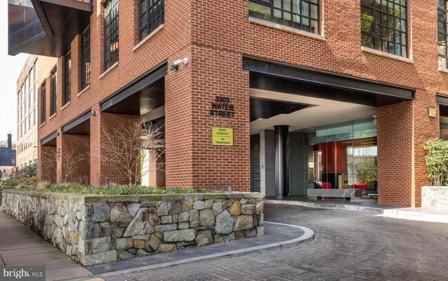 Photo - 3303 Water St NW Unidad 3L