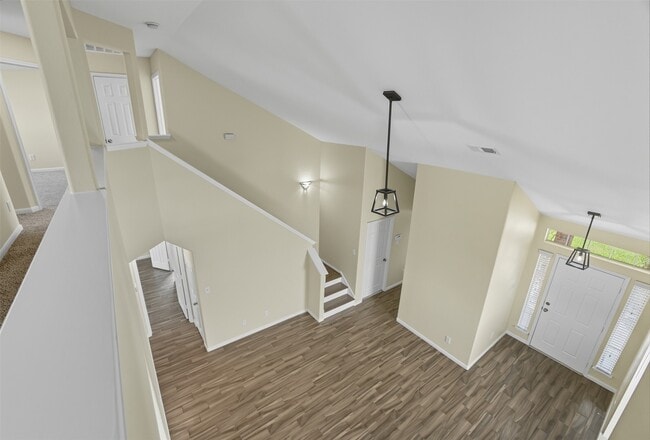 Building Photo - 2439 Pinpoint Dr