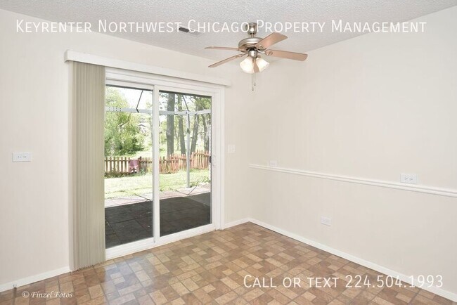 1212 Stratford Ln