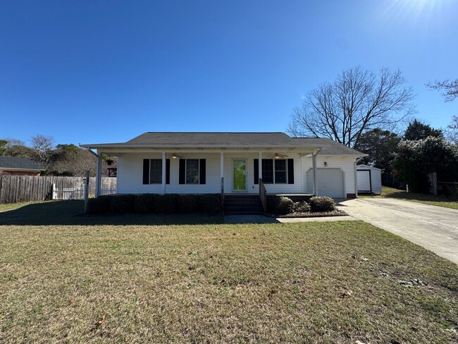 Charming Fayetteville Home on Cul-de-sac - Charming Fayetteville Home on Cul-de-sac