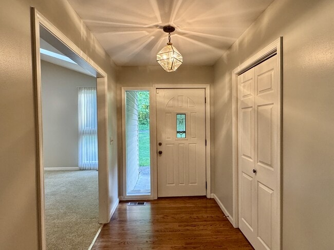 Photo - 212 Talah Ln