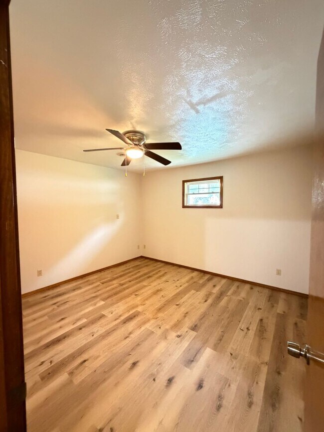 2110-2112 Illinois Ave