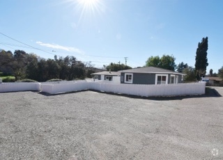Building Photo - 1222 Willowside Ter Rental